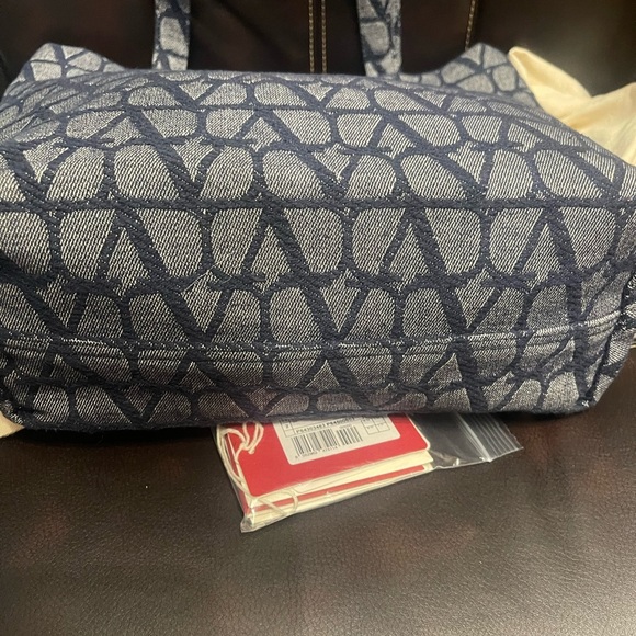 Valentino Garavani Denim Tote with Dust bag - Picture 3 of 4